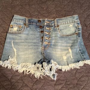 Fashinova ripped jean shorts